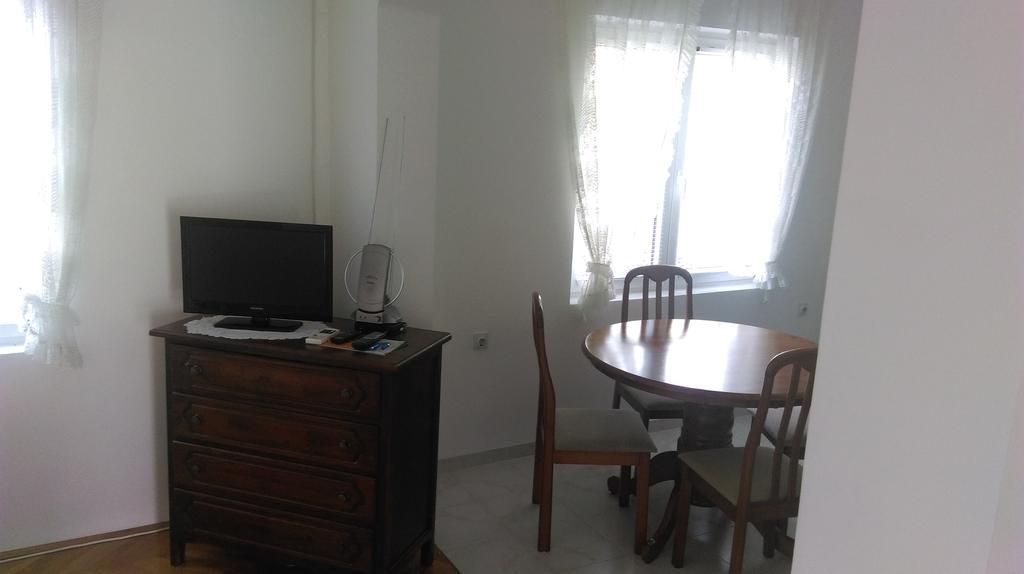 Apartment Ruzica Krstic Херцег-Нови Экстерьер фото