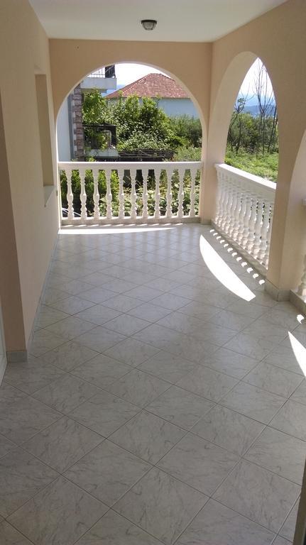 Apartment Ruzica Krstic Херцег-Нови Экстерьер фото